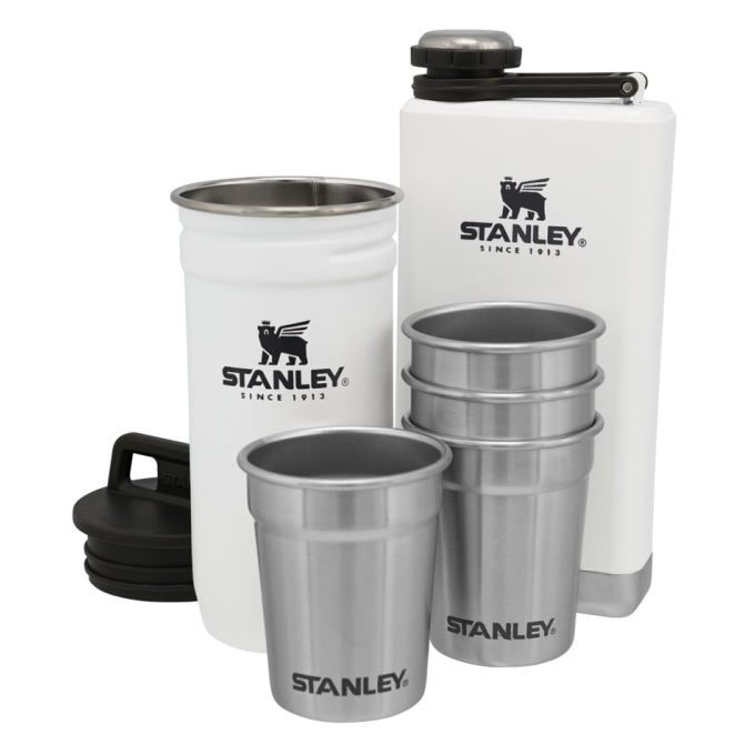 Набор: стопки STANLEY ADVENTURE 0,59L + фляга STANLEY ADVENTURE 0,23L белый 10-01883-036 Набор: стопки STANLEY ADVENTURE 0,59L + фляга STANLEY ADVENTURE 0,23L белый 10-01883-036